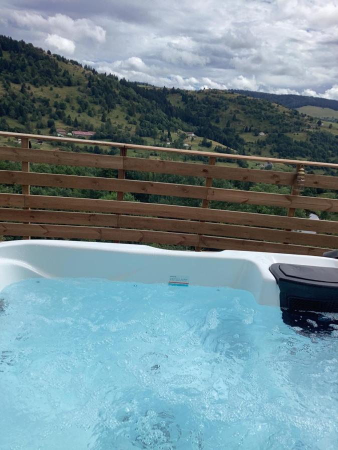 Les Chalets Bambi & Jacuzzi Privatif 라브레세 외부 사진