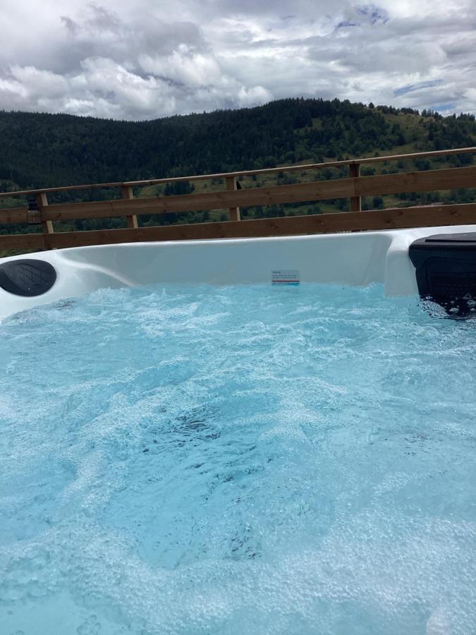 Les Chalets Bambi & Jacuzzi Privatif 라브레세 외부 사진