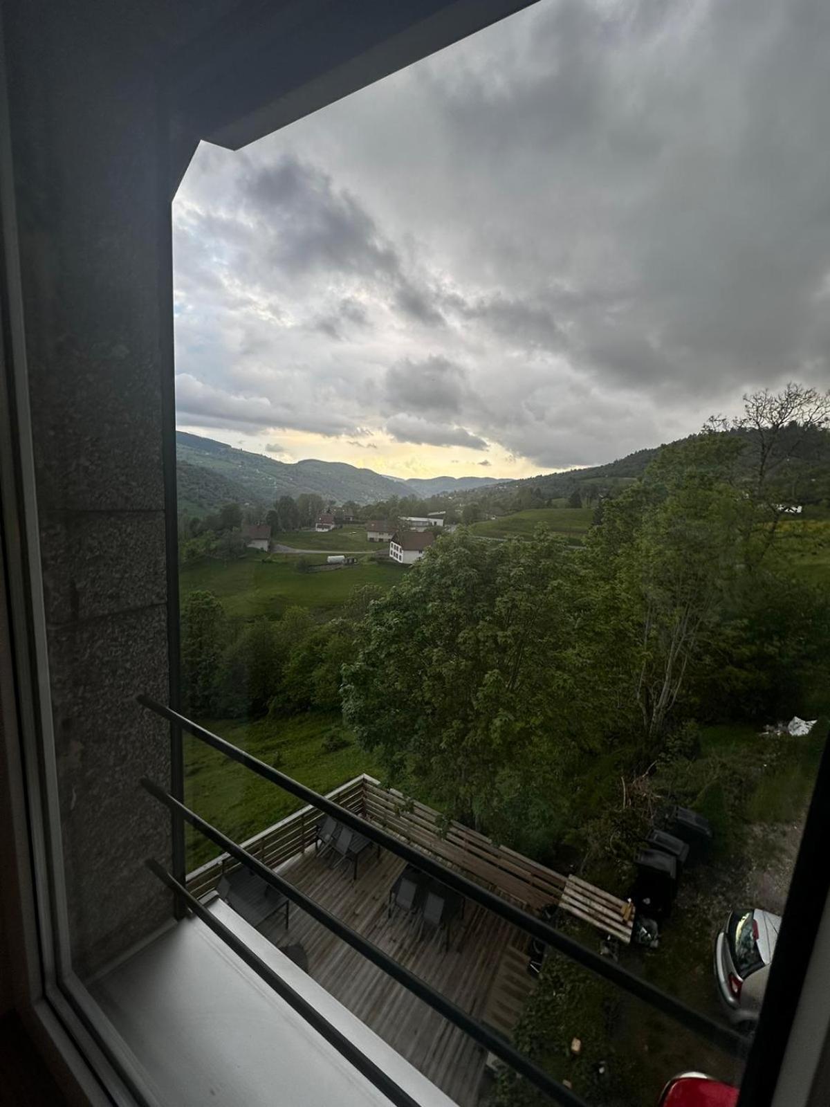 Les Chalets Bambi & Jacuzzi Privatif 라브레세 객실 사진
