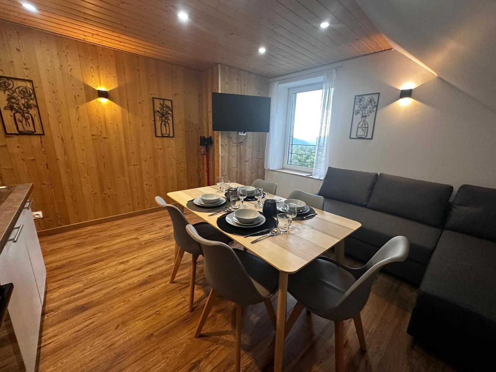 Les Chalets Bambi & Jacuzzi Privatif 라브레세 객실 사진