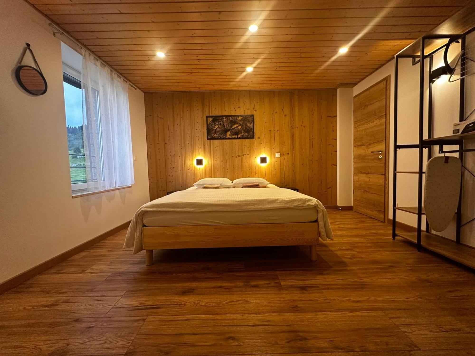 Les Chalets Bambi & Jacuzzi Privatif 라브레세 객실 사진