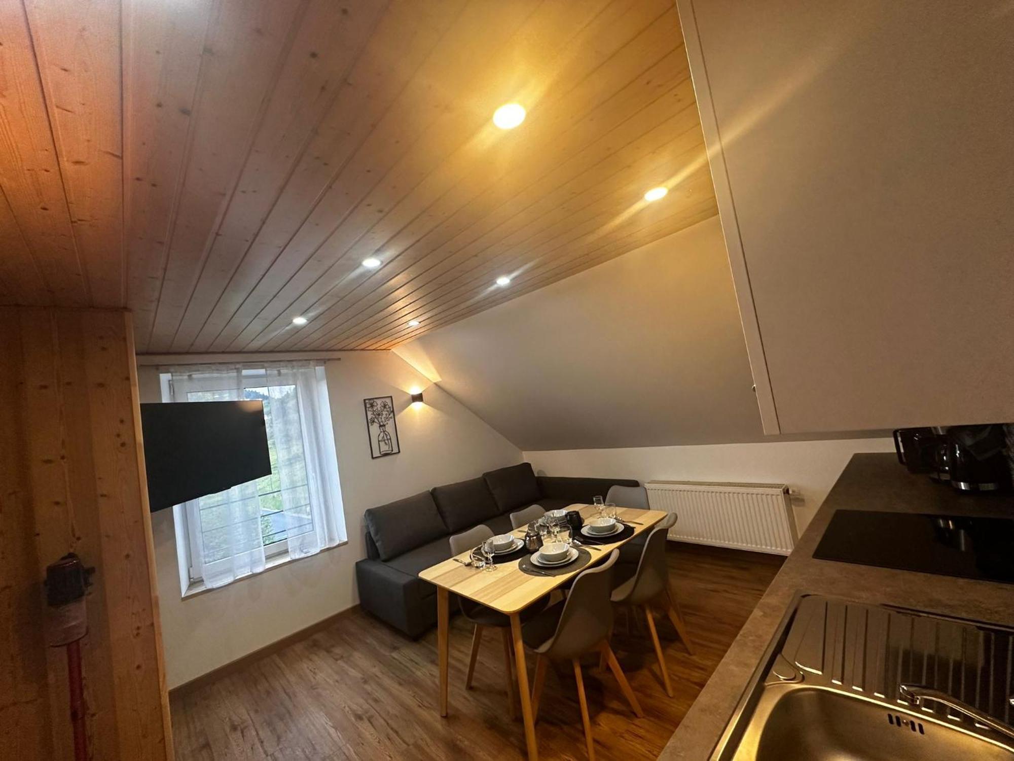 Les Chalets Bambi & Jacuzzi Privatif 라브레세 객실 사진